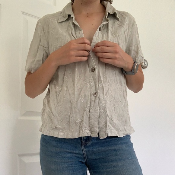 💚 Victoria Moon embroidered tee - Picture 3 of 12